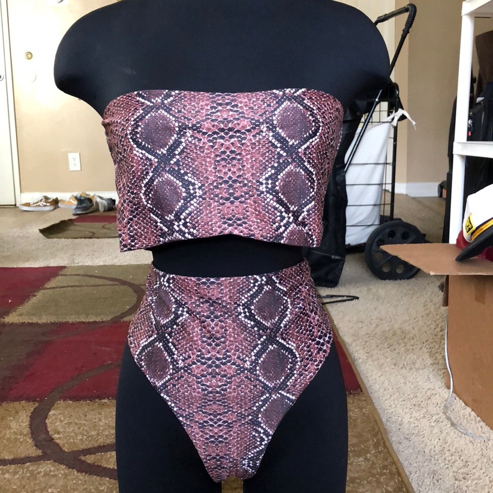 BANDEAU SNAKESKIN HIGH CUT BIKINI SET